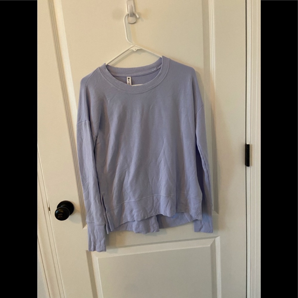 Athleta women’s coaster luxe sweatshirt.
